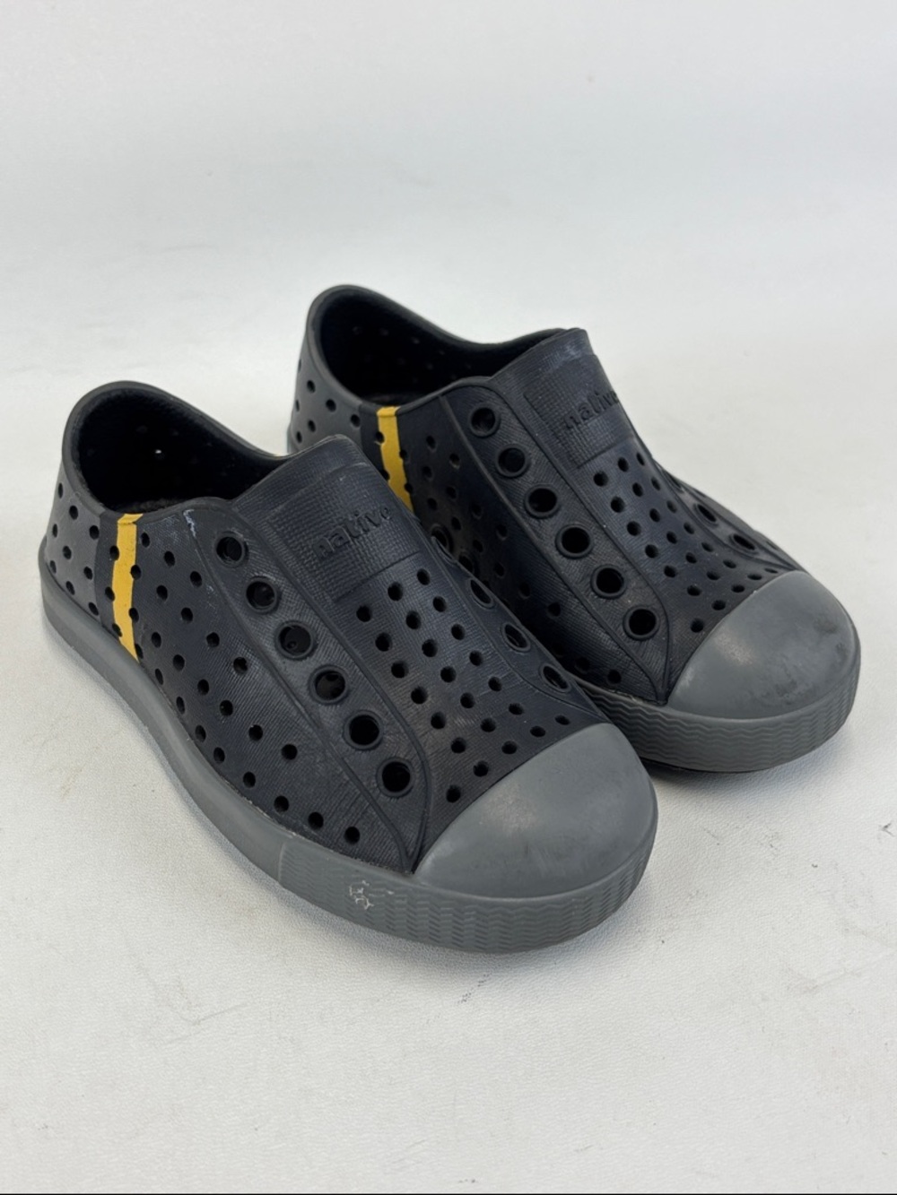 NATIVE Jefferson Block SlipOn Waterproof Sneakers Size C7